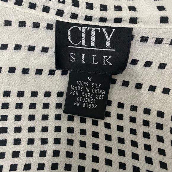 CITY SILK Patterned Button Down Shirt - Picture 2 of 3